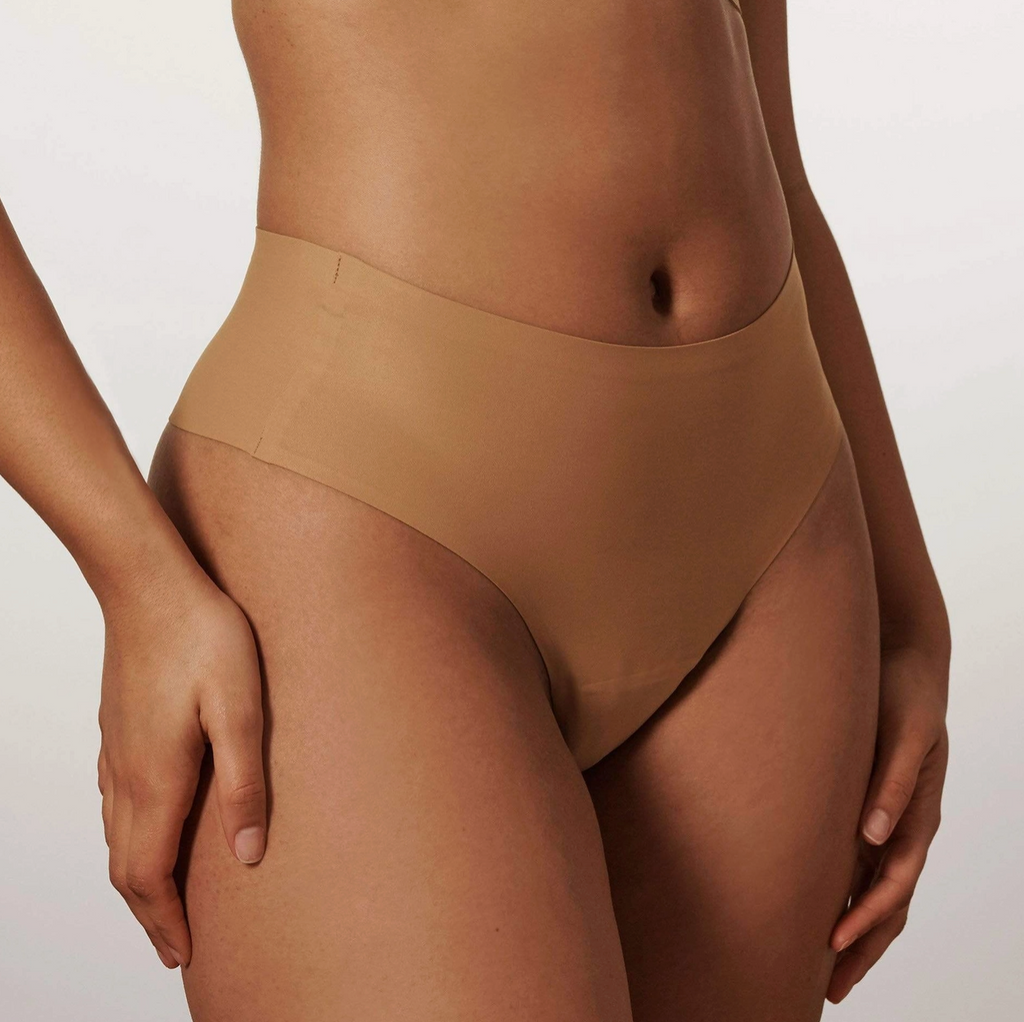 EB High-Waisted Thong